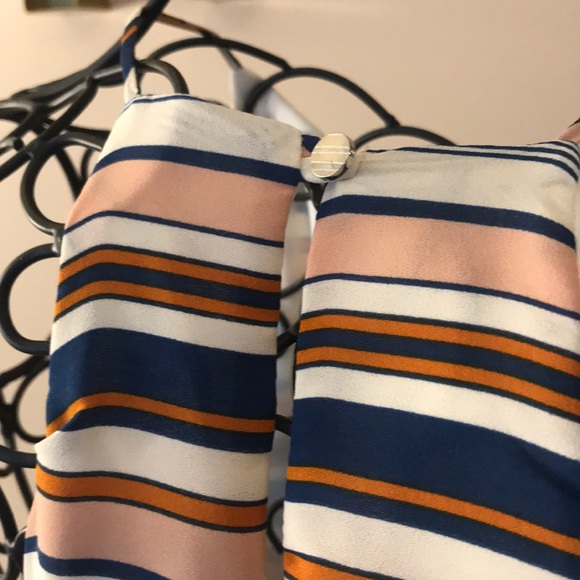 High neck swing Dress - Picture 4 of 8